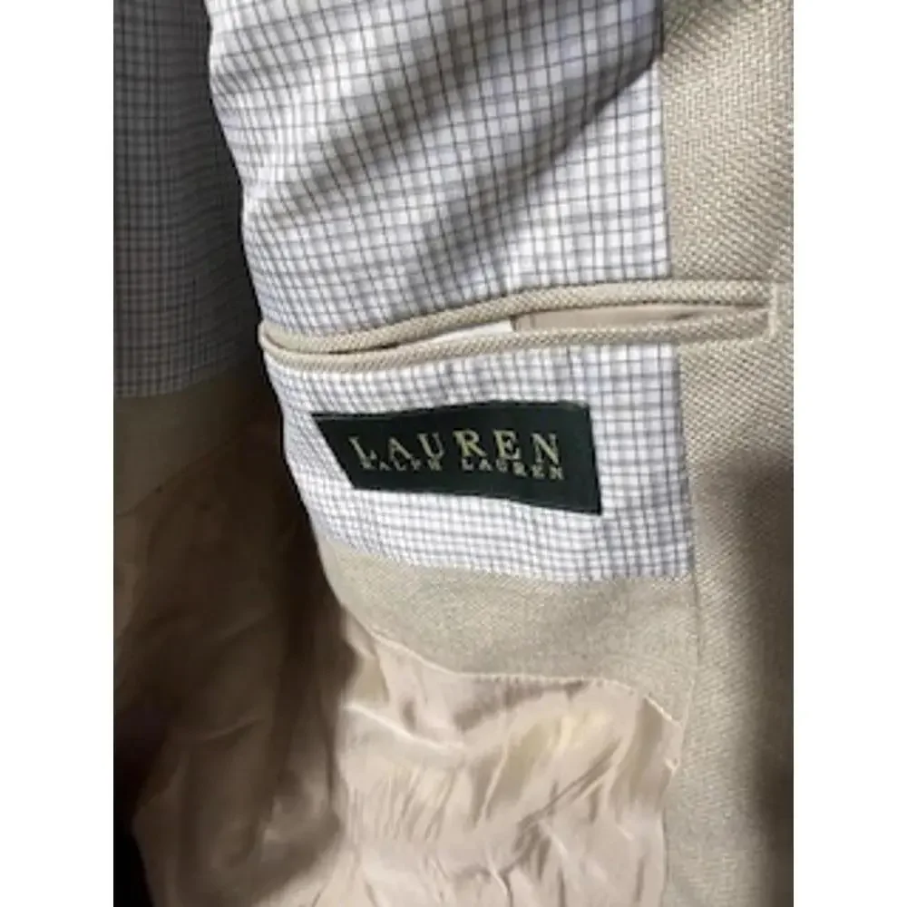 Classic Ralph Lauren Macys Men's Cream/Tan Blazer - Stylish‎ and Versatile 44L